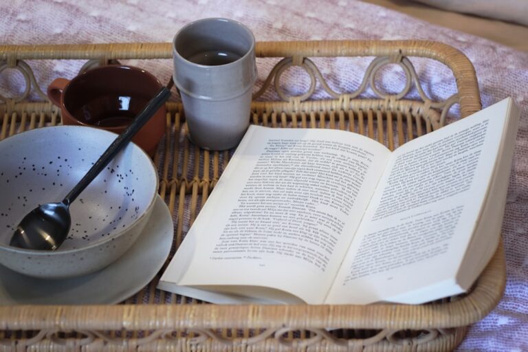 The Ultimate Guide to Styling Your Home with Decorative Accessories